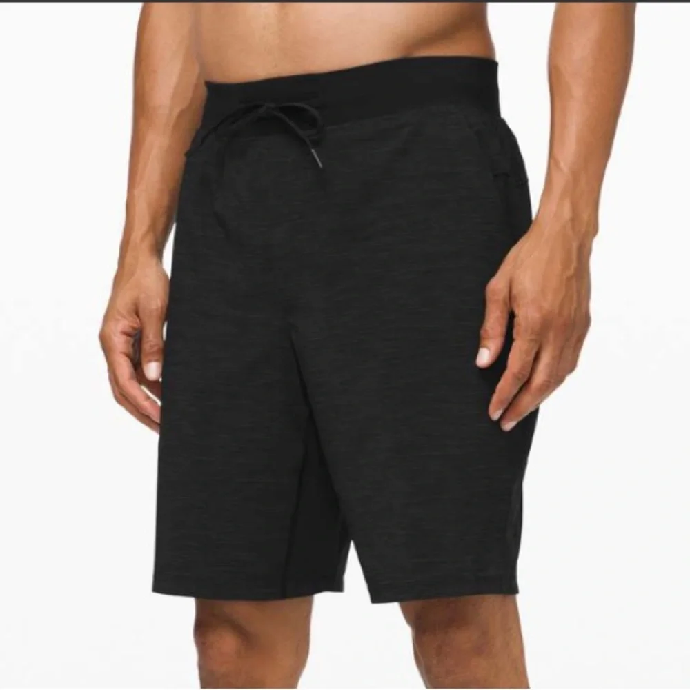 Lululemon T.H.E Short 9” Liner In Heather All‎ Over Deep Coal Black Size M